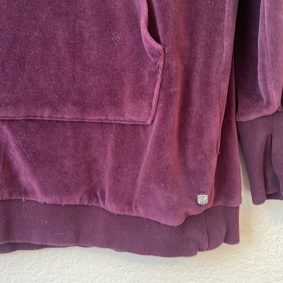 Fabletics crewneck sweater velour purple size large - Picture 4 of 11